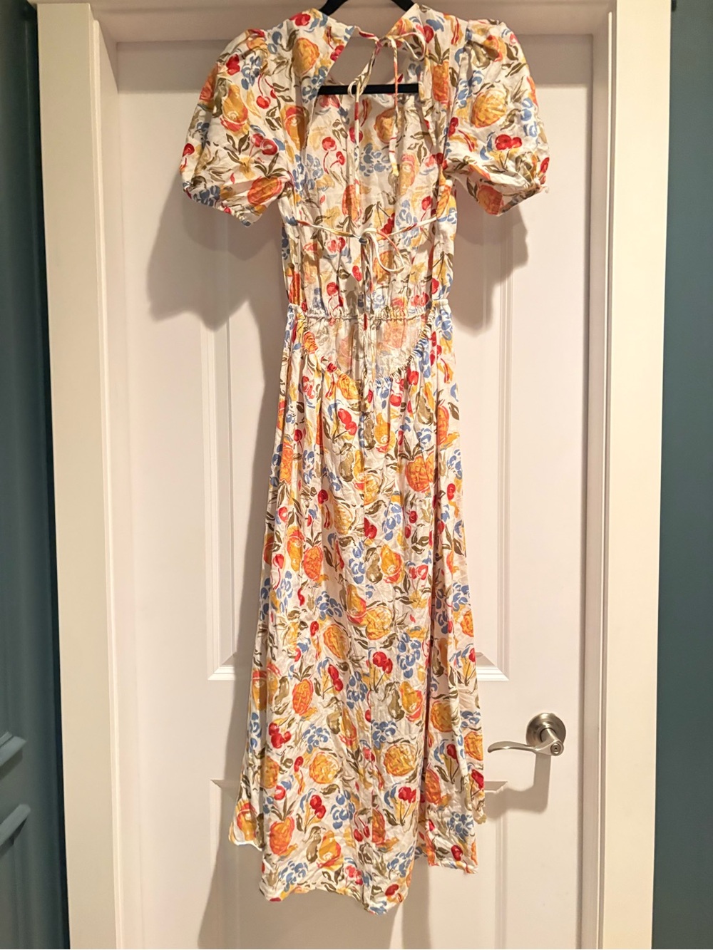 Reformation 100% linen cream fruit print with side slit. - Picture 3 of 3